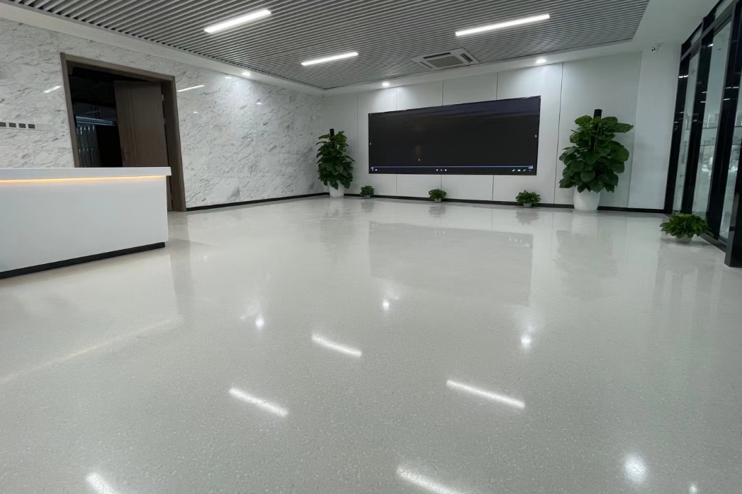 环氧薄涂地坪：经济实用的工业地坪之选